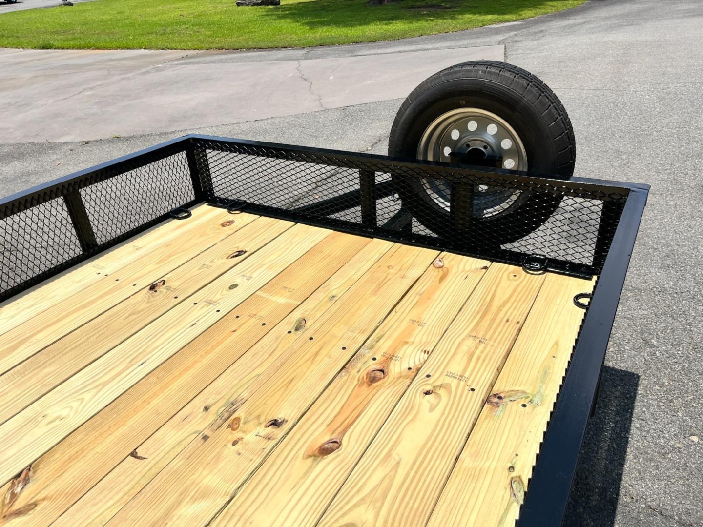 2024 Black Macon Custom Trailers 6ft X 12ft w/Beavertail , located at 1330 Rainey Rd., Macon, 31220, (478) 960-1044, 32.845638, -83.778687 - Photo#12