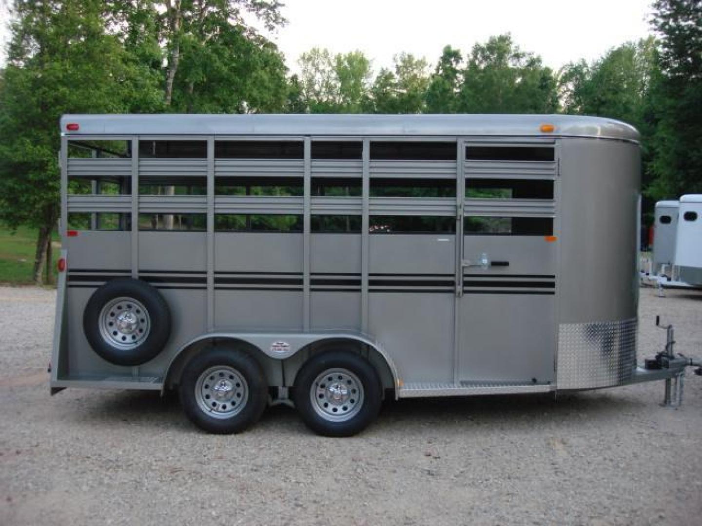 2022 Pewter Metallic! Bee Trailers Horse & Livestock , located at 1330 Rainey Rd., Macon, 31220, (478) 960-1044, 32.845638, -83.778687 - This Trailer is on Order Now! Brand New 4 Horse & Livestock Trailer 7ft Tall with Mats Made by Bee Trailers, in South, Georgia! Haul Up to 4 Horses in Style! 7ft Tall Interior Height for Hauling Horses, Cows, Goats, Pigs, Sheep, Whatever! 6ft X 16ft is the Perfect Size. Haul All Your Animals W - Photo#10